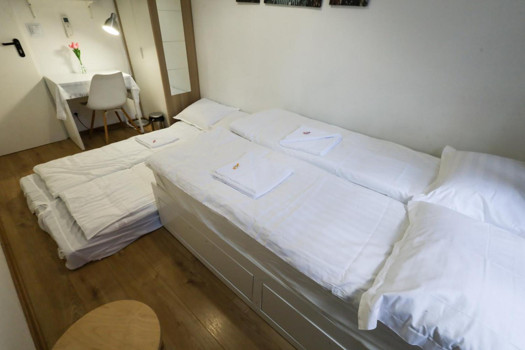 Pest-port 4 For 16 Person Appartement